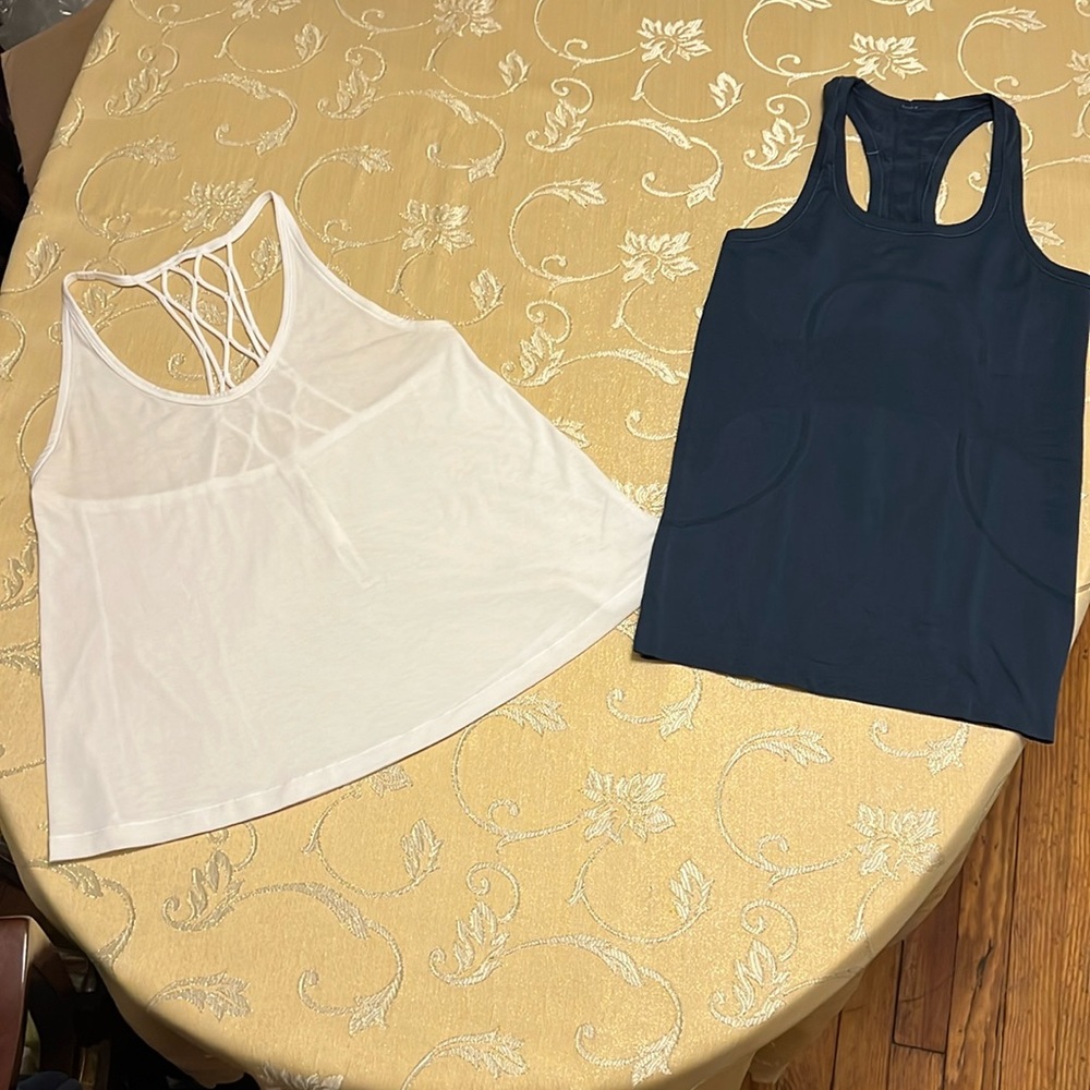 Set of Lululemon tank tops